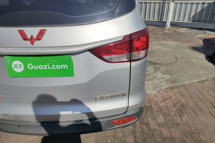 五菱汽车 五菱宏光 2015款 1.5L S1标准国V车身外观6006