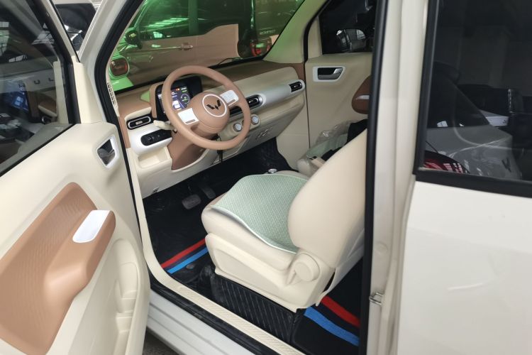 五菱汽车 宏光MINIEV 2024款 第三代 215km 青春版中控内饰19