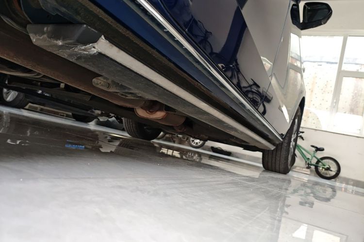 别克GL8 2023款 陆上公务舱 智慧尊贵型局部细节9001