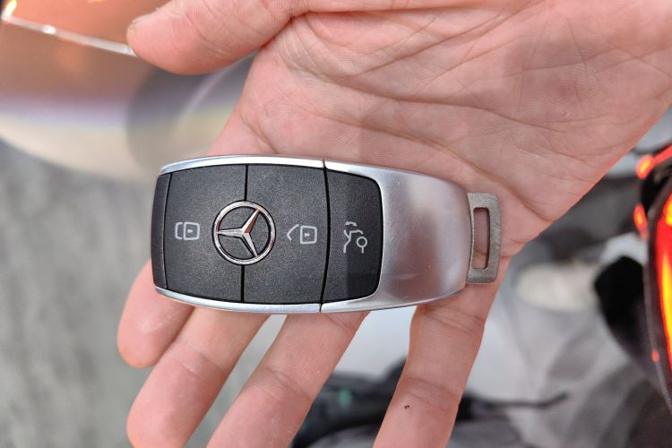 奔驰GLE 2020款 GLE 450 4MATIC 时尚型中控内饰11