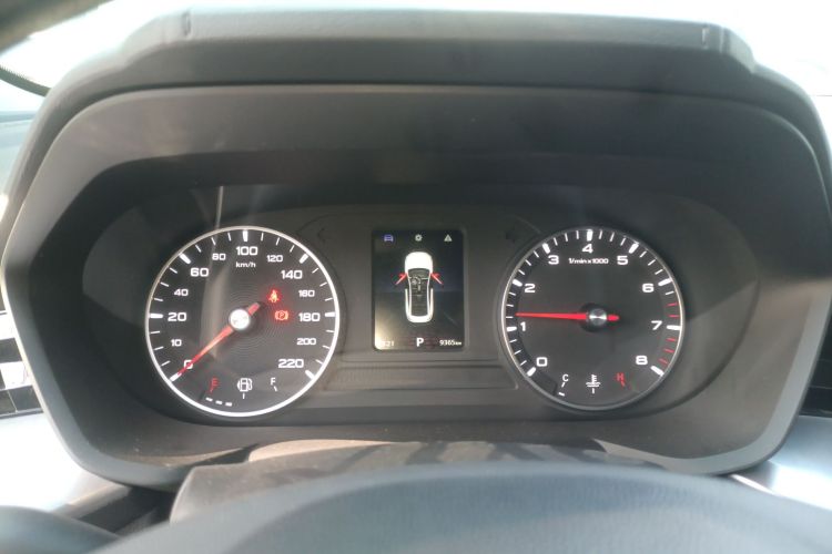 名爵 MG5 2023款 180DVVT CVT风尚版中控内饰14