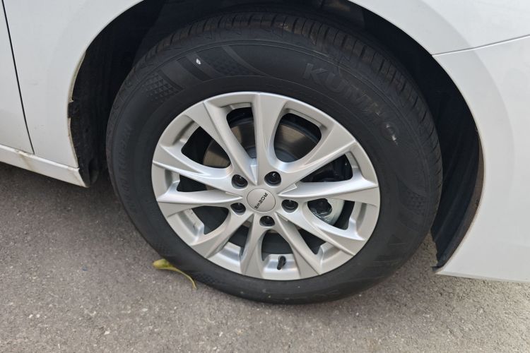 荣威i5 2026款 1.5L 手动舒享版车身外观10