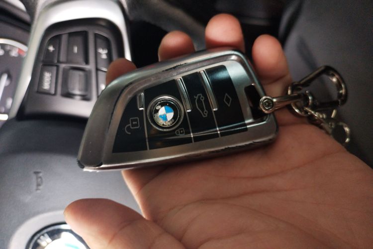 宝马X1 2016款 sDrive18Li 时尚型中控内饰11