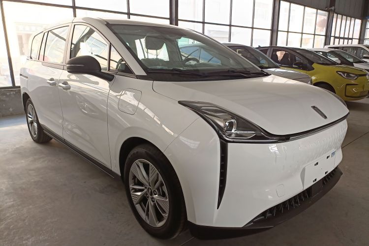 奔腾NAT 2023款 PRO 悦享出行版 425km车身外观3