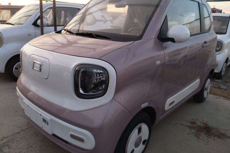 奔腾小马 2026款 222km 萌趣马 Plus车身外观1