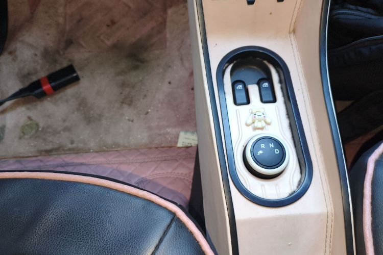 五菱汽车 宏光MINIEV 2022款 马卡龙时尚款 磷酸铁锂中控内饰18