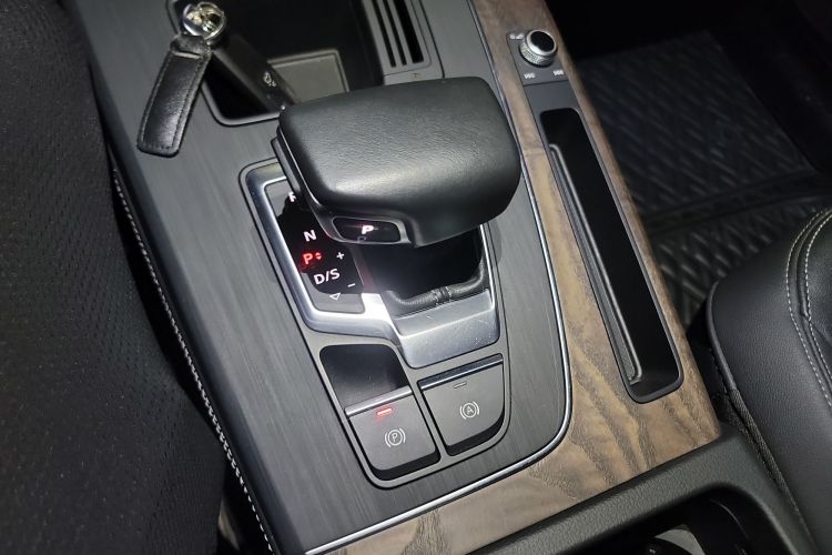 奥迪Q5L 2022款 45T 豪华致雅型局部细节18