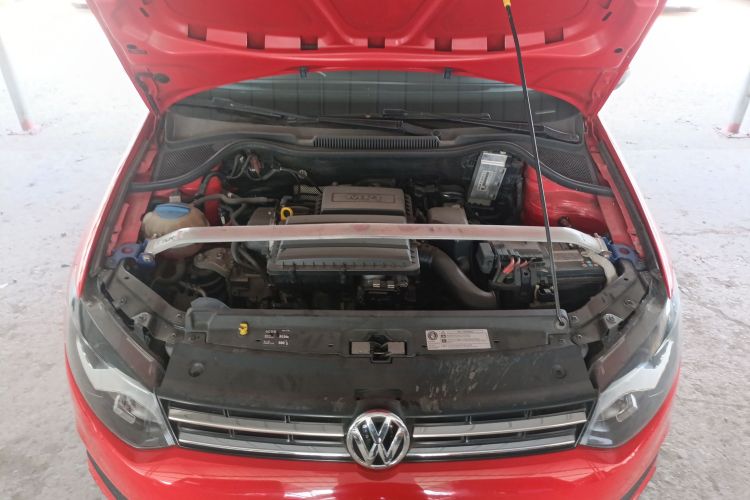 大众 Polo 2018款 1.5L 手动安驾型机舱底盘24