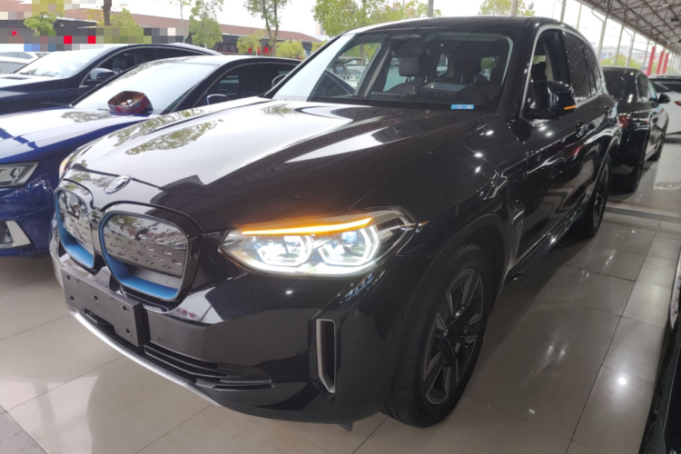 宝马iX3 2021款 改款 领先型车身外观1