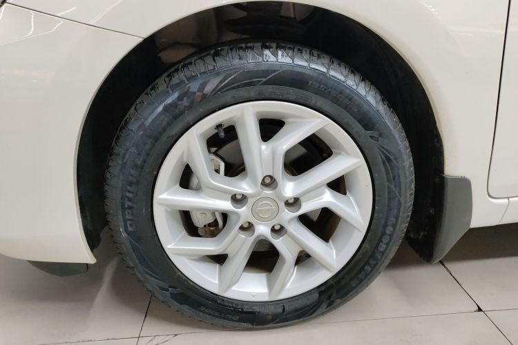 日产 骐达TIIDA 2021款 1.6L CVT酷动版车身外观35