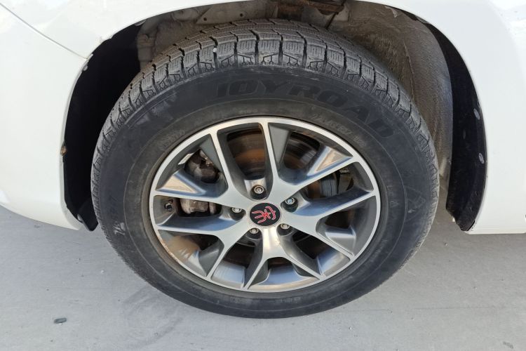 比亚迪 宋 2016款 盖世版 1.5TID 自动精英型车身外观6003