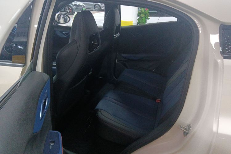 比亚迪 海鸥 2025款 305km 活力版中控内饰21