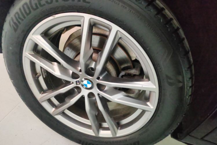 宝马X4 2021款 xDrive 25i M运动套装车身外观6005