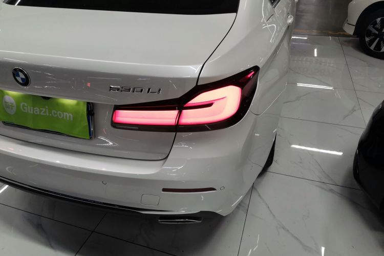 宝马5系 2021款 530Li xDrive 豪华套装车身外观6006