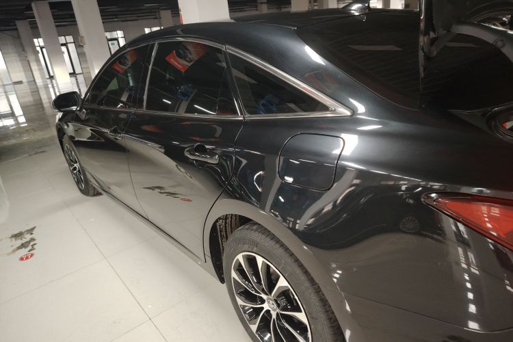 丰田 亚洲龙 2023款 2.0L 进取版车身外观6003