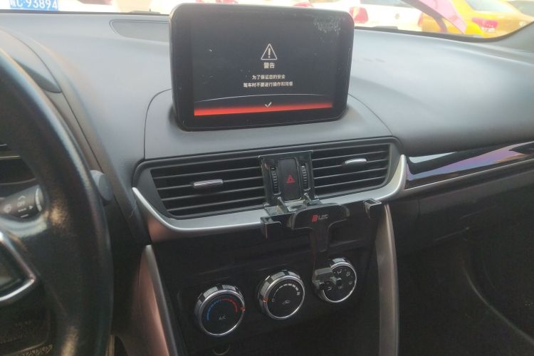 马自达CX-4 2018款 2.0L 自动两驱蓝天活力版 国V中控内饰16