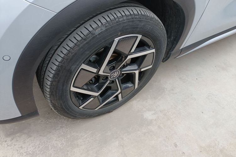 比亚迪 元PLUS 2023款 冠军版 510KM 卓越型车身外观6007