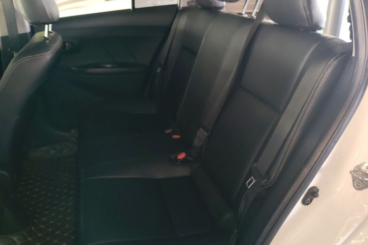 丰田 威驰FS 2017款 1.5L CVT锋驰版中控内饰7004