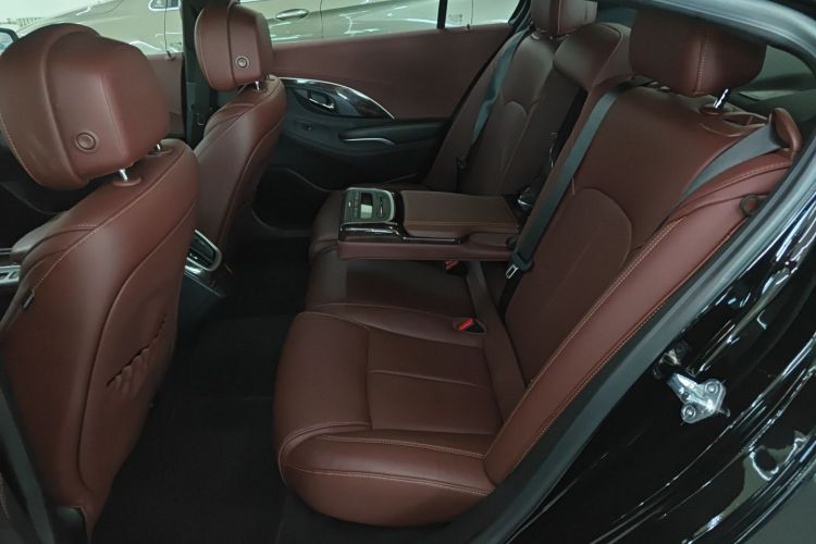 别克 君越 2014款 2.0T SIDI 精英技术型中控内饰21