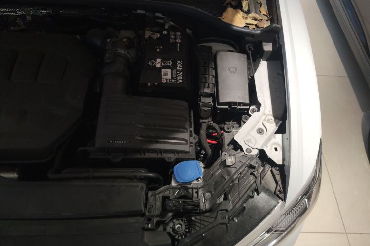 奥迪Q3 2024款 40 TFSI 时尚动感型机舱底盘26