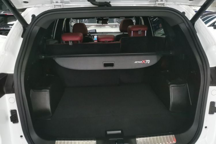 捷途X70 PLUS 2023款 1.6T DCT强者PRO+ 5座局部细节23