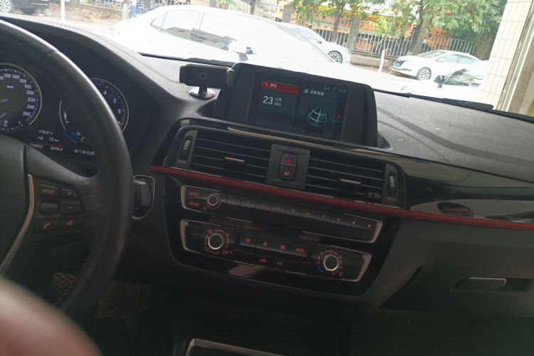 宝马2系(进口) 2018款 220i 运动设计套装局部细节16