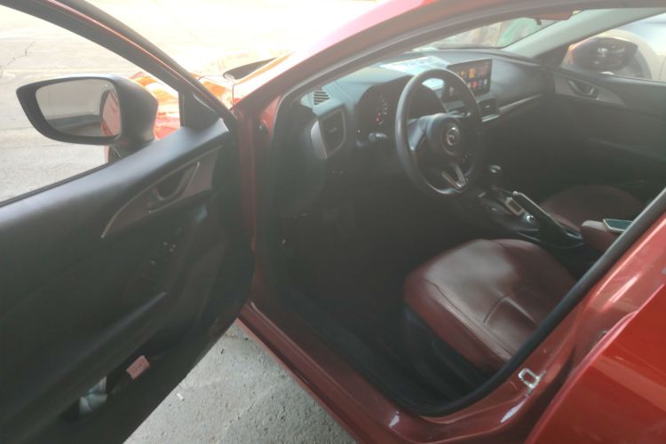 马自达3 昂克赛拉 2017款 三厢 1.5L 自动舒适型 国V中控内饰7003