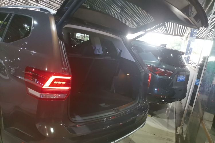 大众 途昂 2017款 380TSI 四驱舒适版机舱底盘23