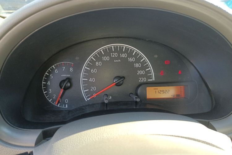 日产 阳光 2015款 1.5XE 手动舒适版局部细节14