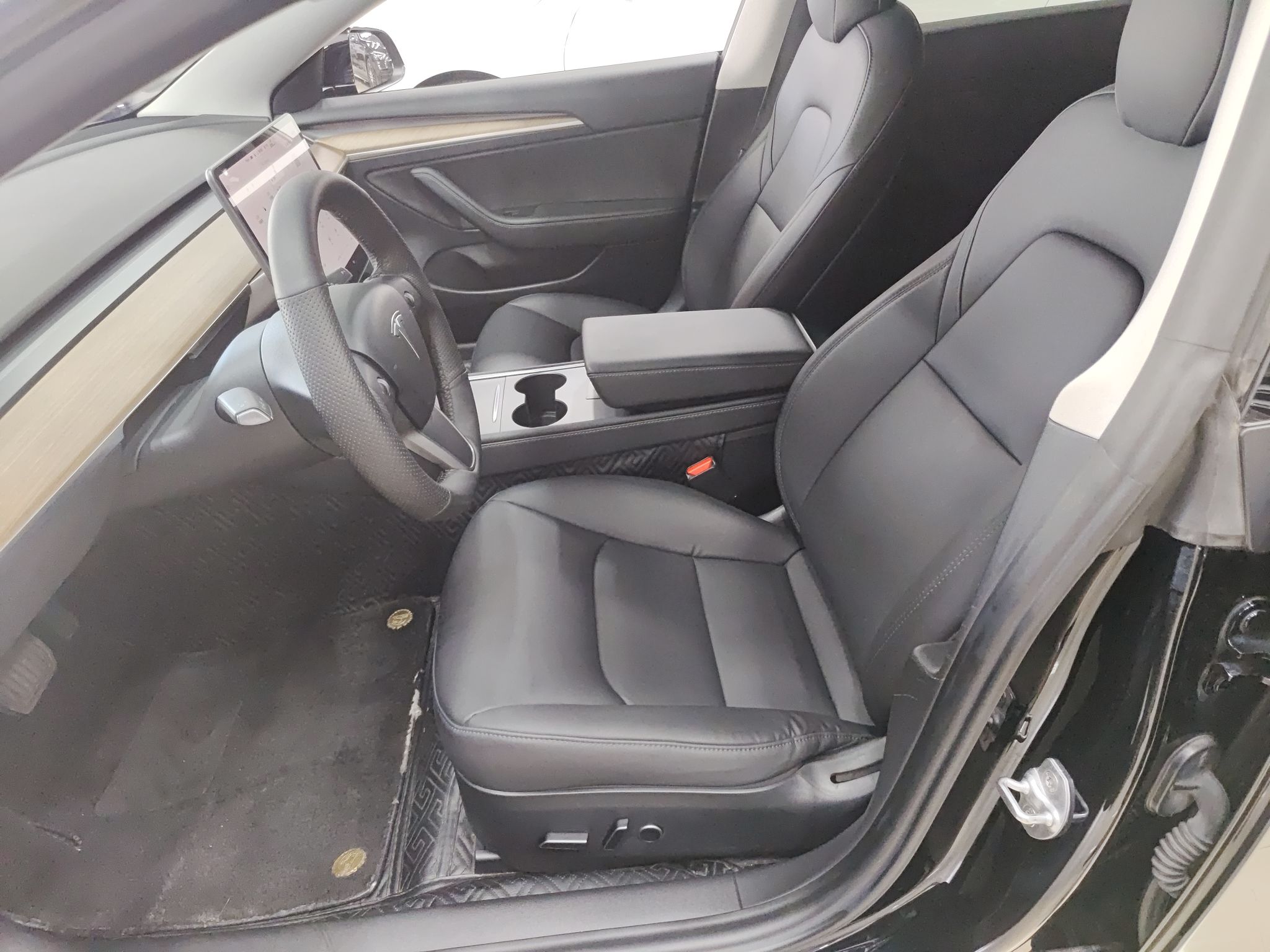 特斯拉 Model 3 2021款 标准续航后驱升级版