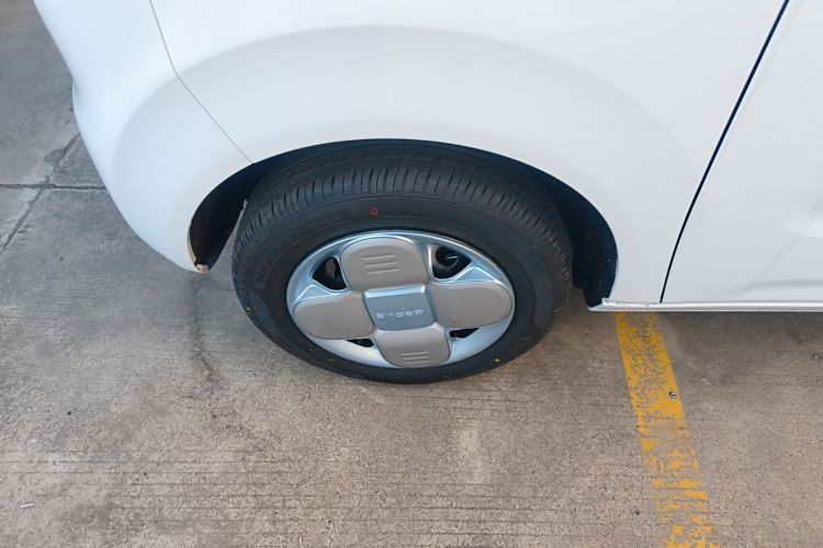 吉利银河 2024款 熊猫mini 200km 耐力熊车身外观6007