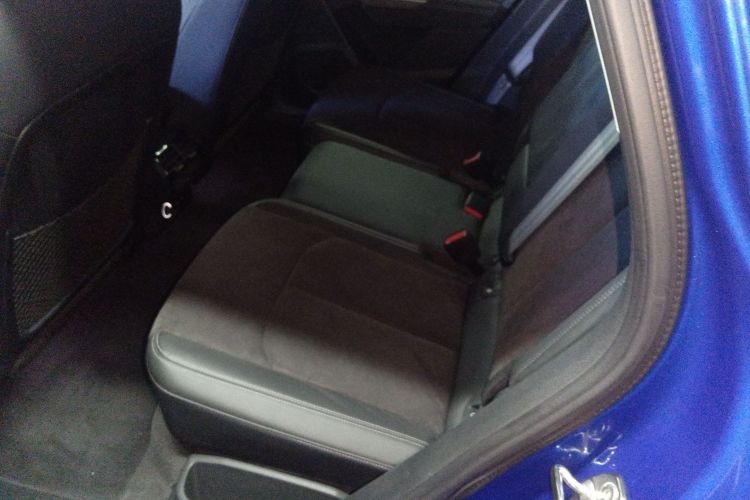 奥迪Q3 2020款 35 TFSI 时尚动感型中控内饰7004