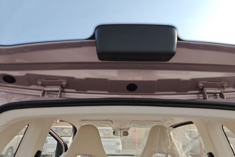 奔腾小马 2026款 222km 萌趣马 Plus中控内饰22