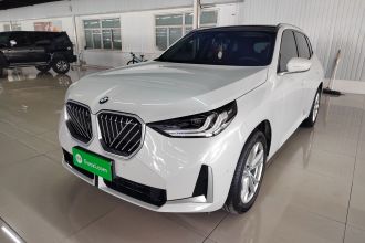 宝马X3 2025款 xDrive25L 豪华套装