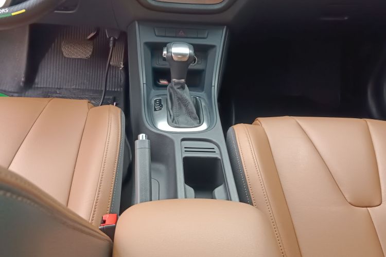 名爵 锐行 2016款 1.5L 自动超值豪华版局部细节18