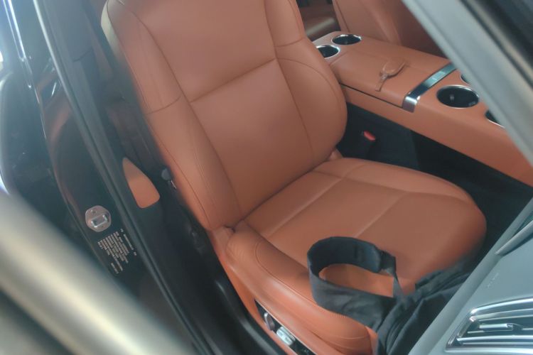 理想汽车 理想L9 2022款 Max局部细节41