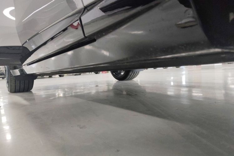 小米汽车 小米YU7 2025款 超长续航后驱版局部细节9001