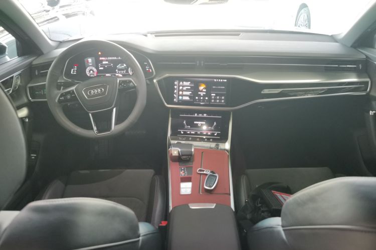 奥迪A6L 2024款 45 TFSI 臻选动感型中控内饰12