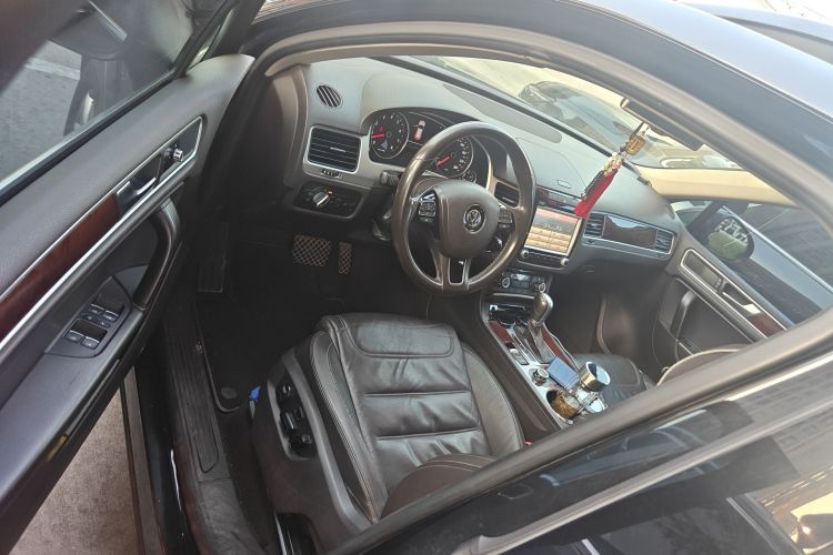 大众 途锐 2014款 3.0TSI 新锐版中控内饰20