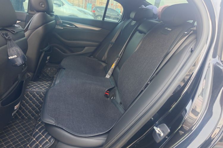 凯迪拉克CT5 2023款 28T 豪华型（标准版）中控内饰21