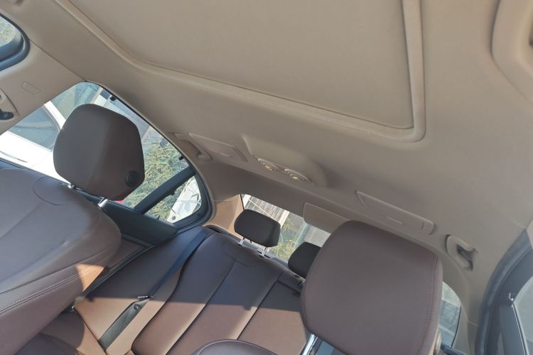 宝马3系 2019款 320Li 时尚型中控内饰22