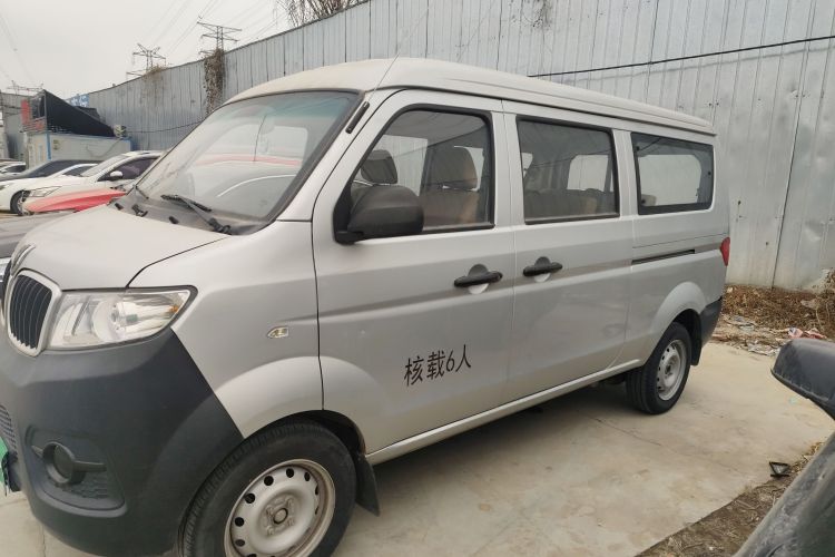 金杯 小海狮X30 2021款 1.5L 标准型无空调版客车国VI SWC15M车身外观6003