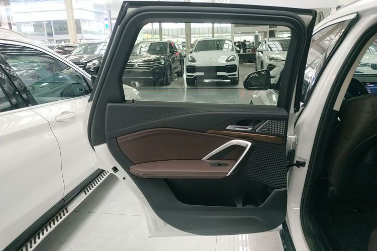 宝马X1 2023款 xDrive25Li X设计套装中控内饰49