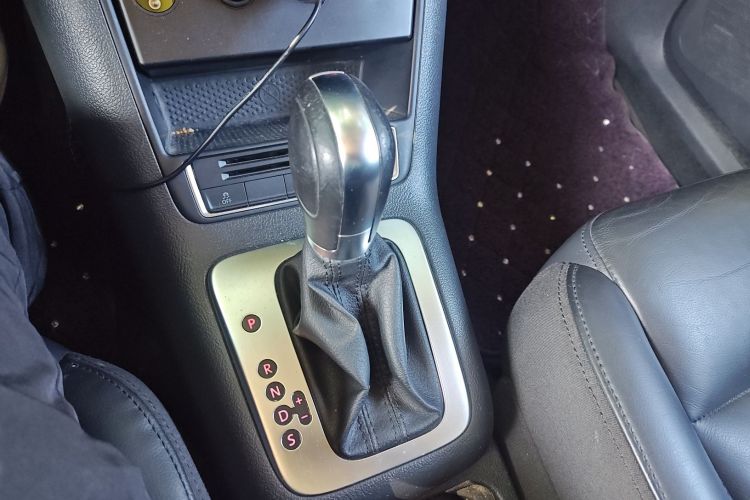 大众 途观 2013款 1.8TSI 自动两驱舒适版中控内饰18