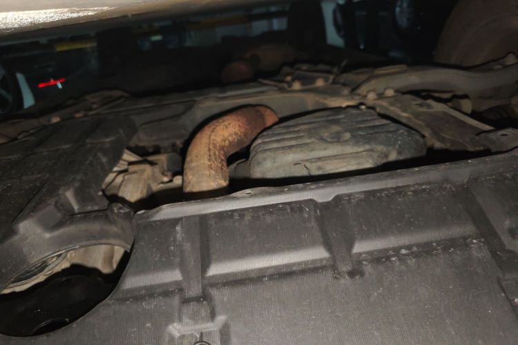 丰田 RAV4荣放 2011款 2.0L 自动豪华版局部细节9008