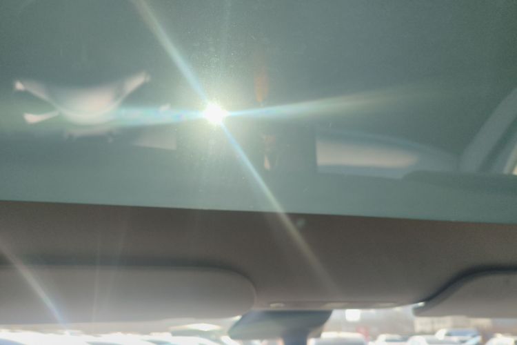 特斯拉 Model Y 2023款 后轮驱动版中控内饰22