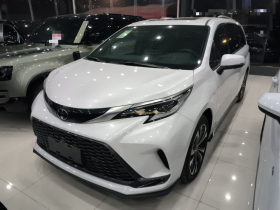 丰田 格瑞维亚 2024款 2.5L混动 尊贵PLUS版