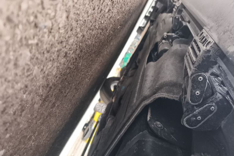 福特 探险者 2023款 EcoBoost 285 四驱钛金版 7座局部细节9003