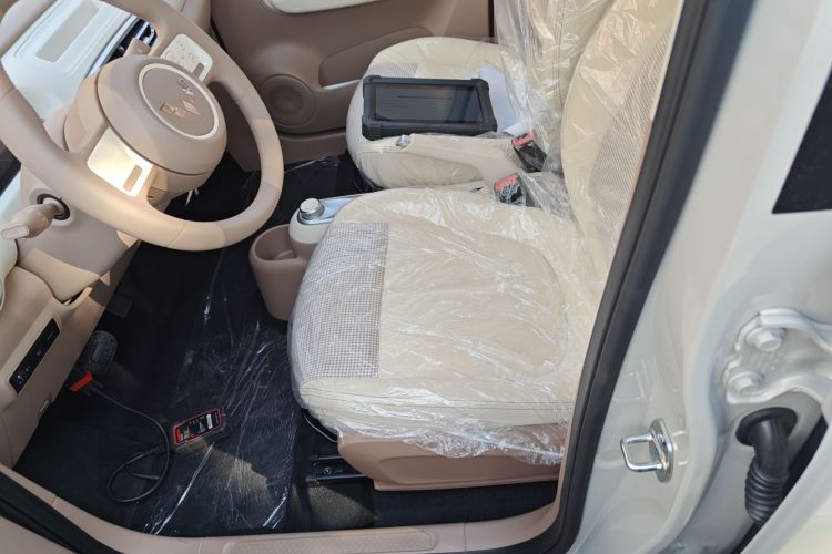 五菱汽车 宏光MINIEV 2025款 四门版 进阶款中控内饰19