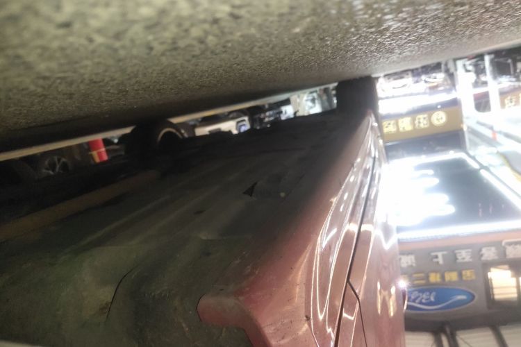 宝马3系 2017款 320Li M运动型局部细节9001